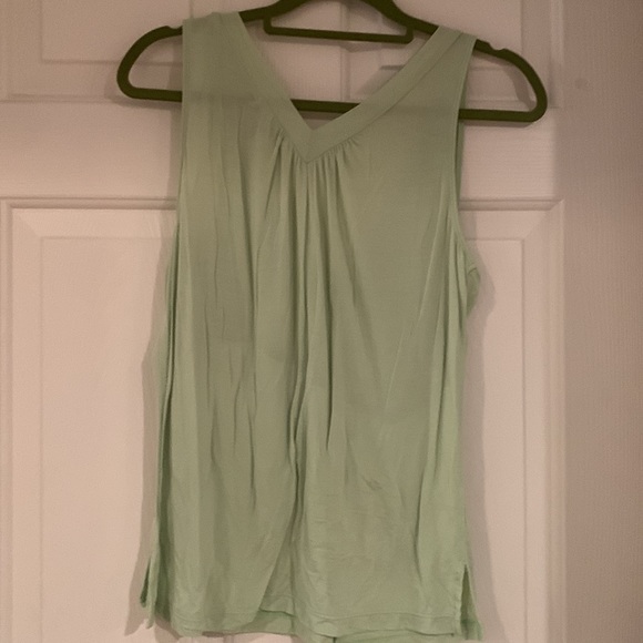 Alfa i Women’s slleveless top medium light lime green - Picture 2 of 4